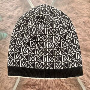 Michael Kors Reversible Beanie Black  and White